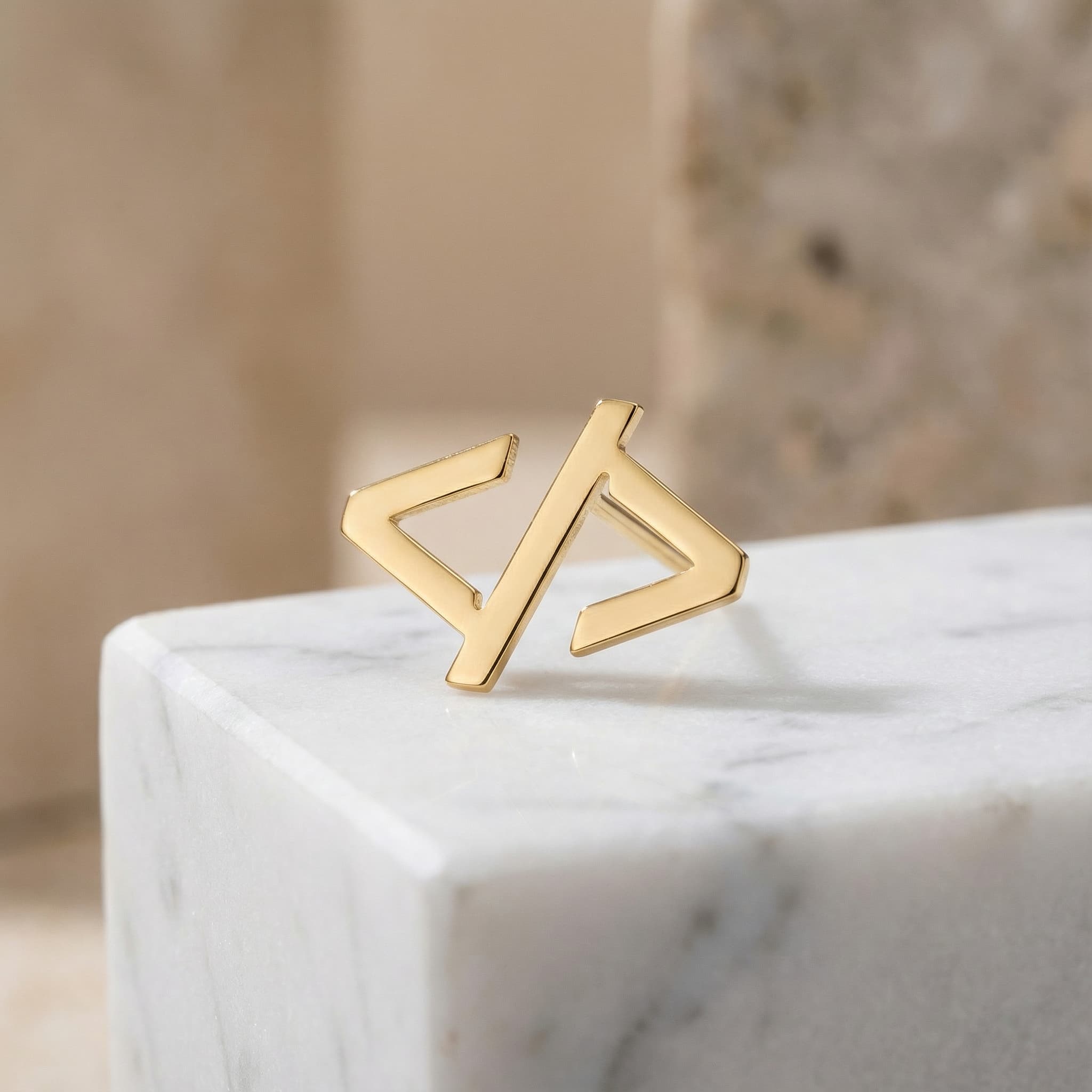 Yazılımcı Küpesi – 925 Ayar Gümüş Altın Kaplama